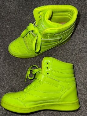 Ubfen Bright Neon Green High-Top Sneakers